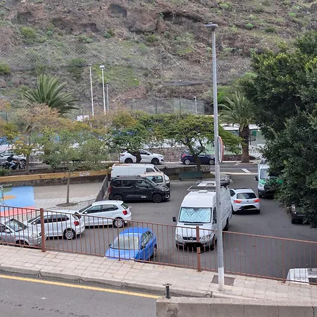 Acapulco Cerca De Cruz Y Del Mar *