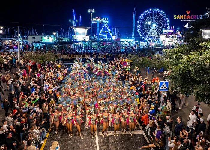 Acapulco Cerca De Cruz Y Del Mar